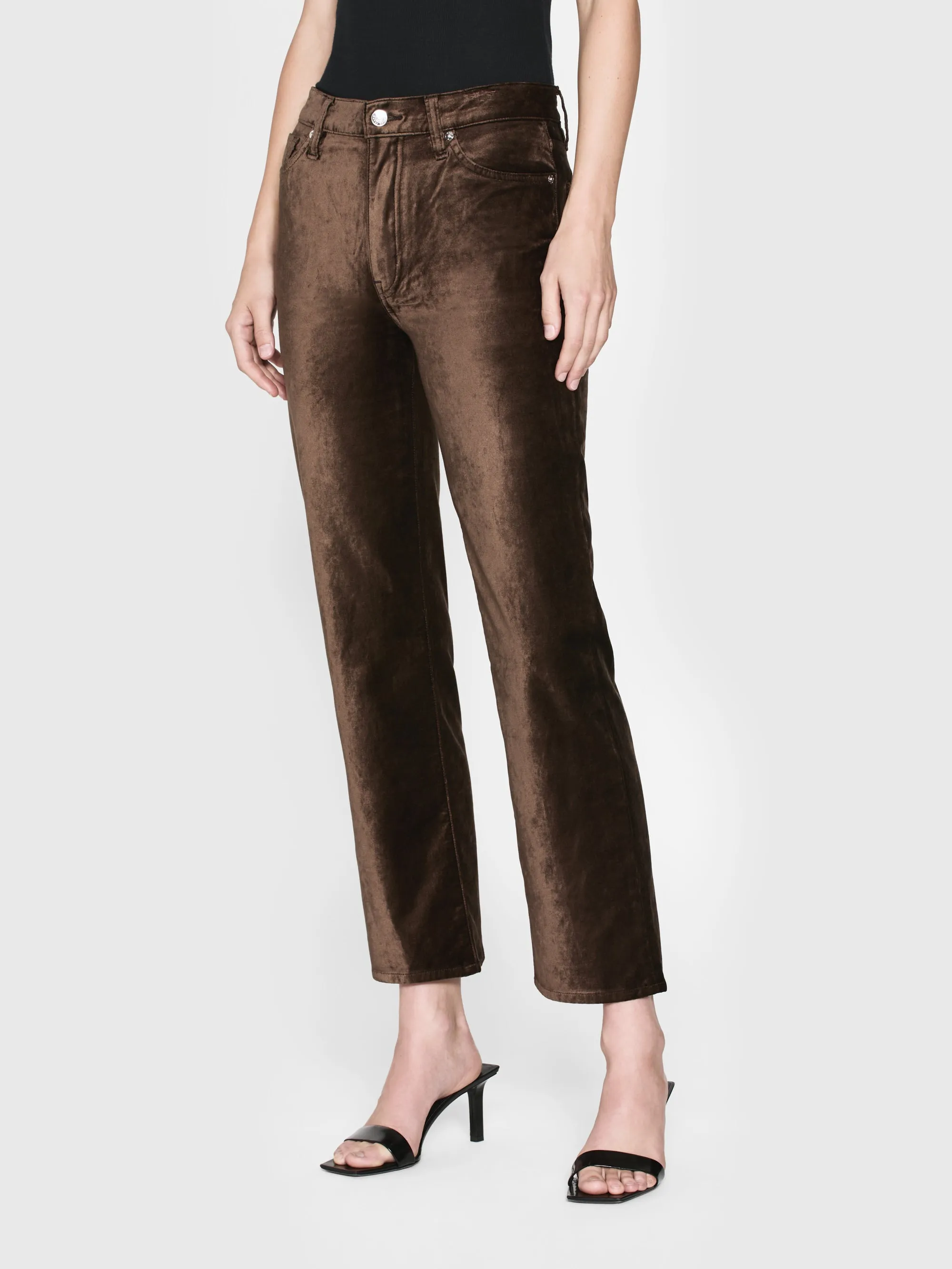 Le Sleek Straight Velveteen -- Peppercorn Velvet