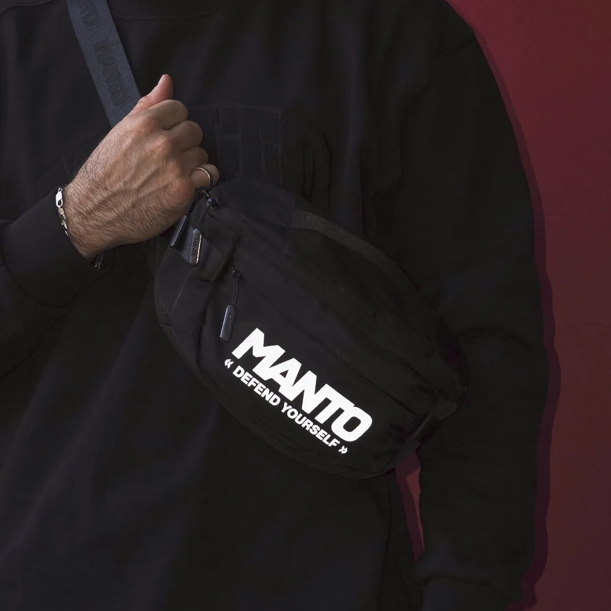 Manto Defend Waist Bag Black