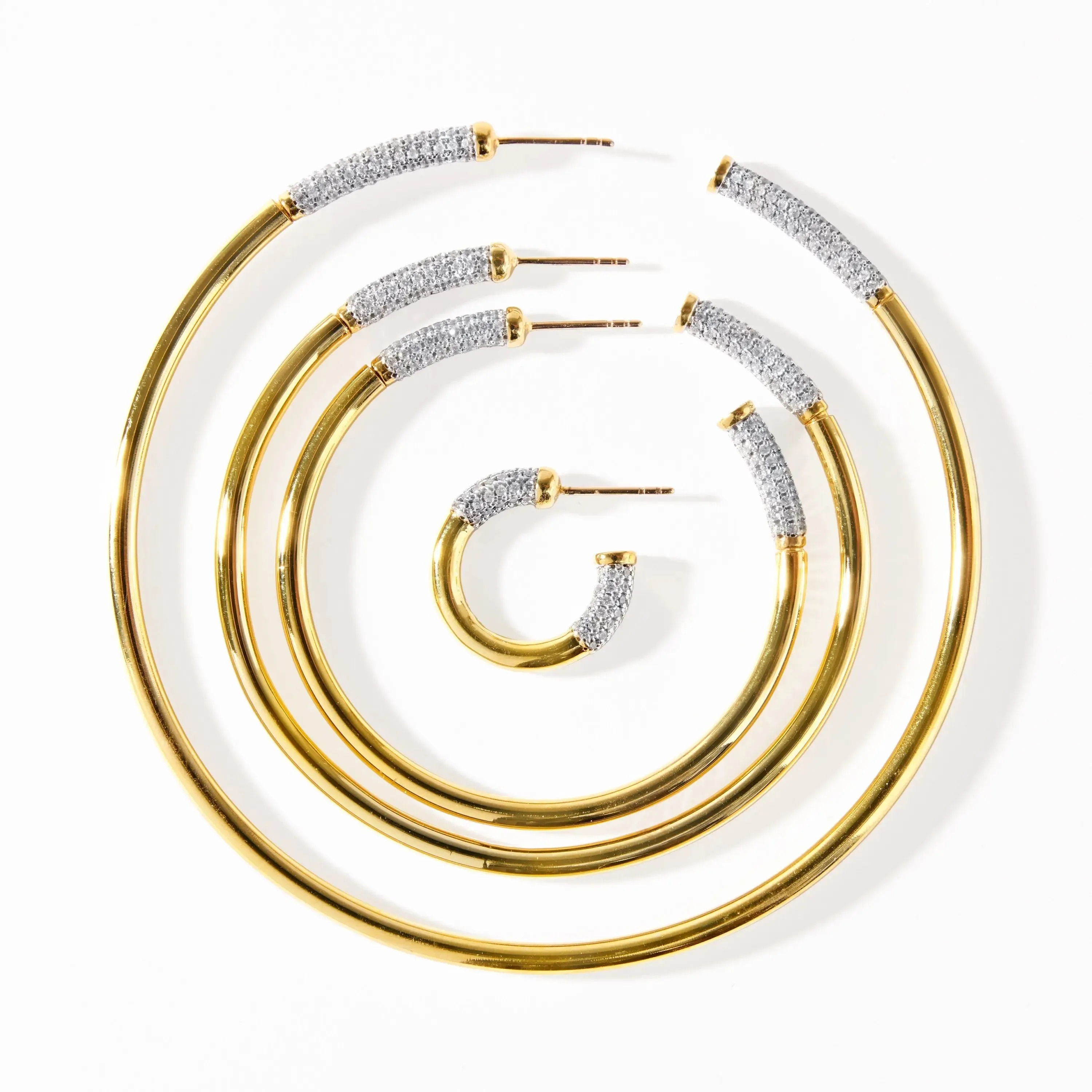 Miss Modern Sleek Hoop Earrings