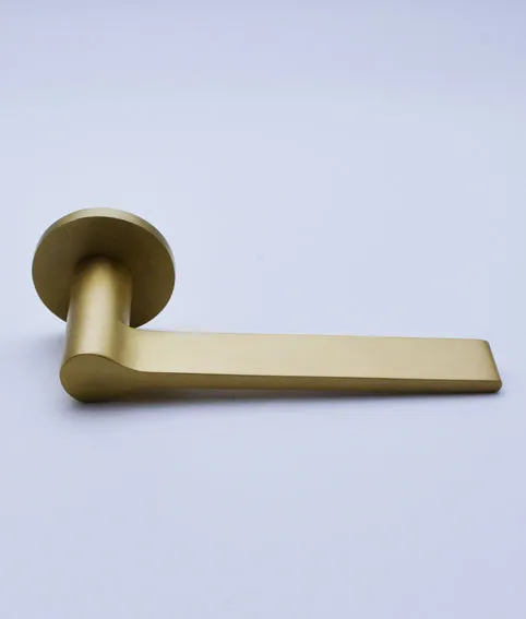 Oxon Sleek Lever On Rose