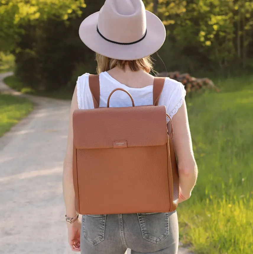 Storksak St. James Convertible Leather Backpack