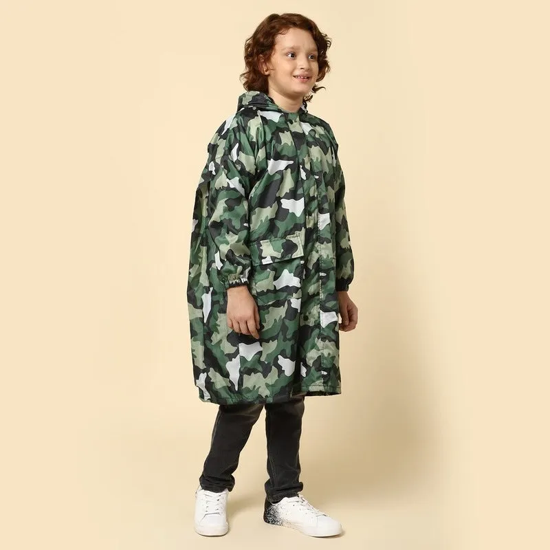 THE CLOWNFISH Felix Series Kids Waterproof PVC Longcoat with Adjustable Hood & Extra Space for Backpack/Schoolbag Holding. Plastic Pouch. Kid Age-10-11 years (Size-39-White)