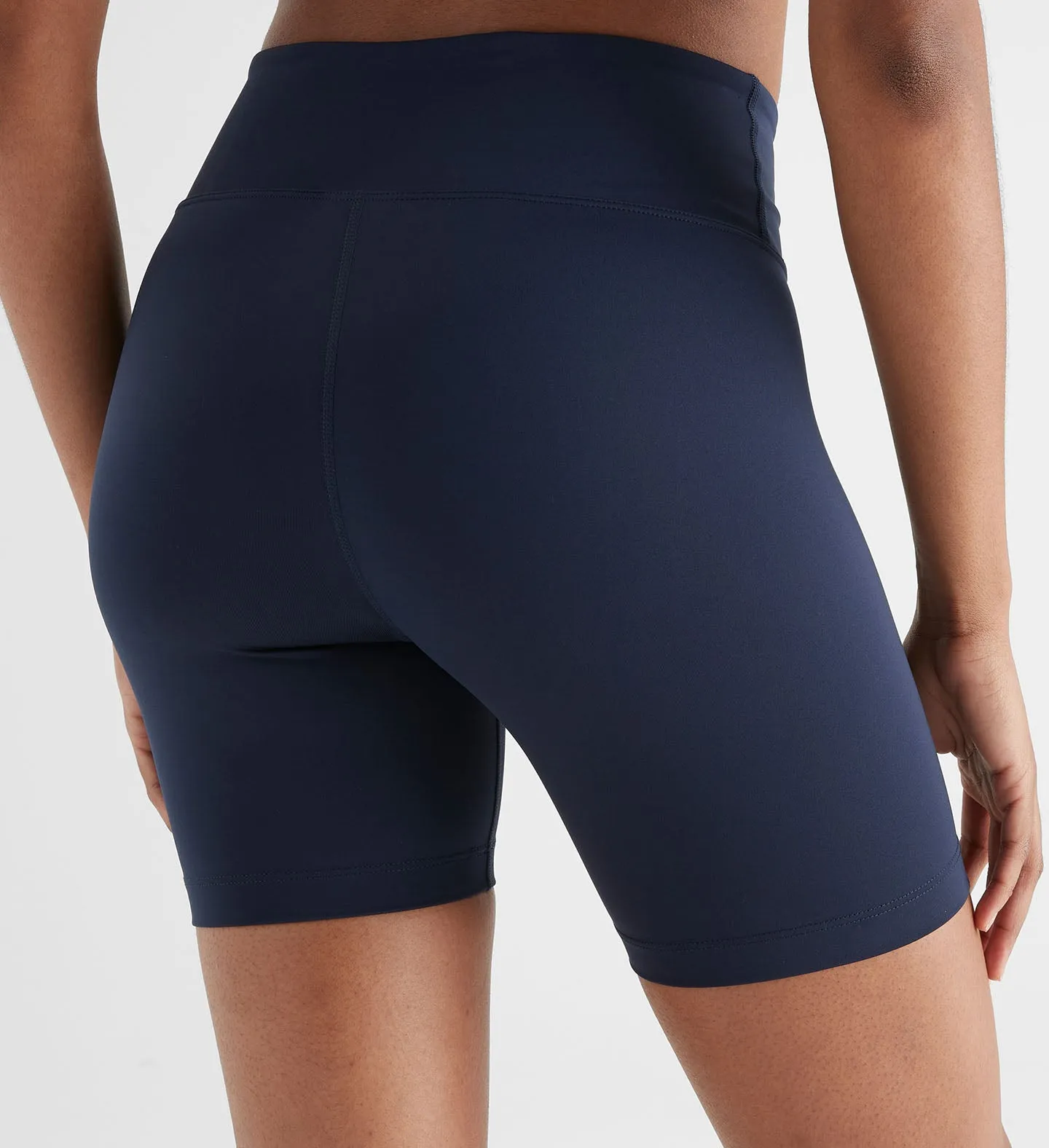 Women's High-Rise Sleek Short 6"