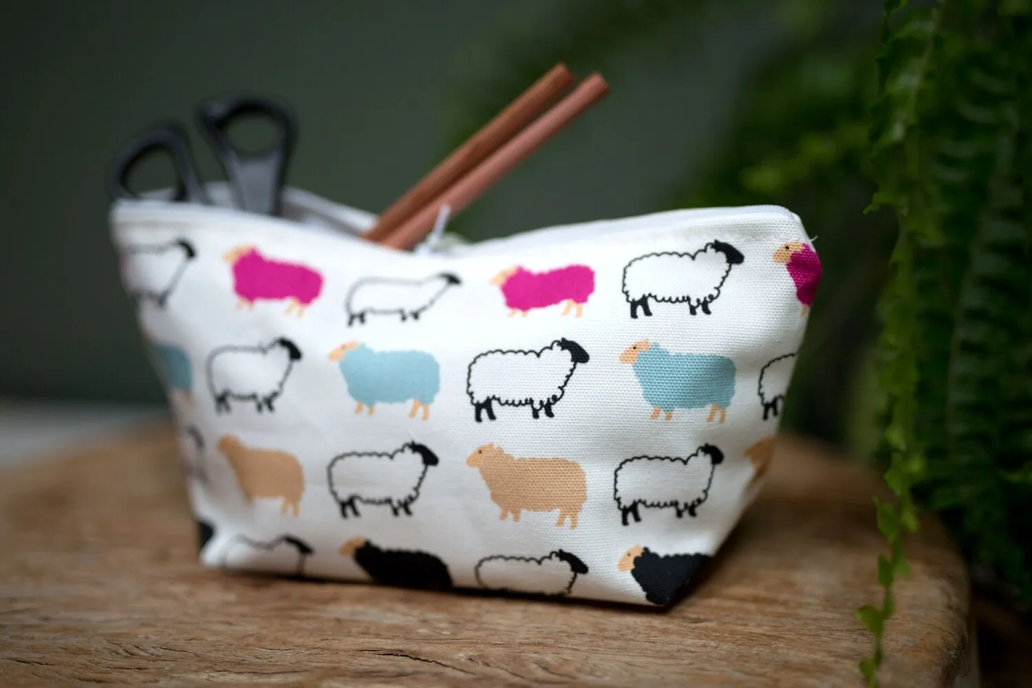 Woolly Ewe Zip Bag